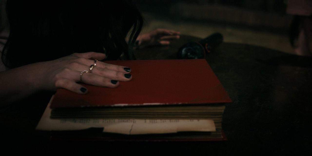 El Ritual Del Libro Rojo: La Puerta Del Infierno : Foto