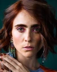 Póster Karla Farfán