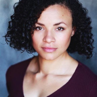 Póster Carlyss Peer