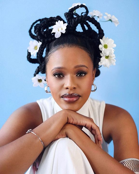 Póster Natasha Thahane