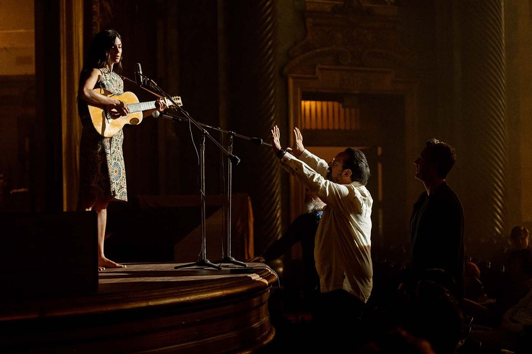 Un completo desconocido : Foto Monica Barbaro