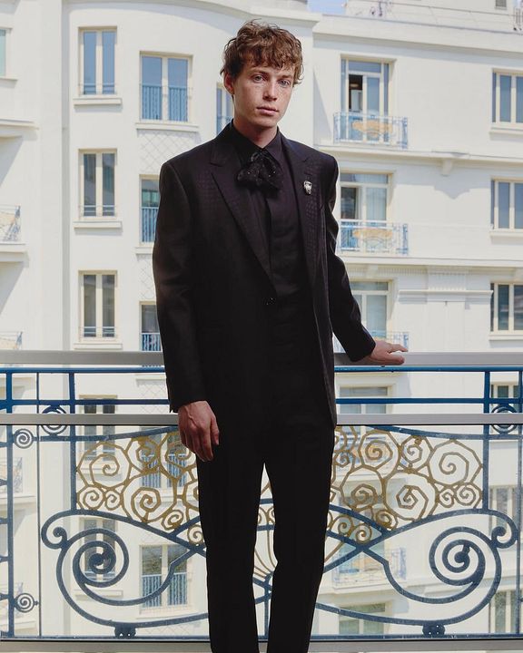 Póster Joshuah Melnick