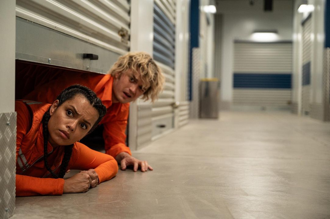 Alerta extinción : Foto Georgina Campbell, Joe Keery