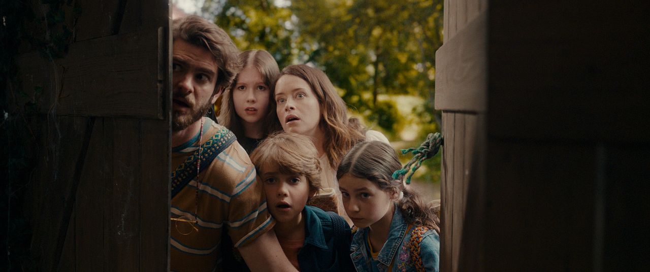 El Árbol Mágico  : Foto Andrew Garfield, Claire Foy
