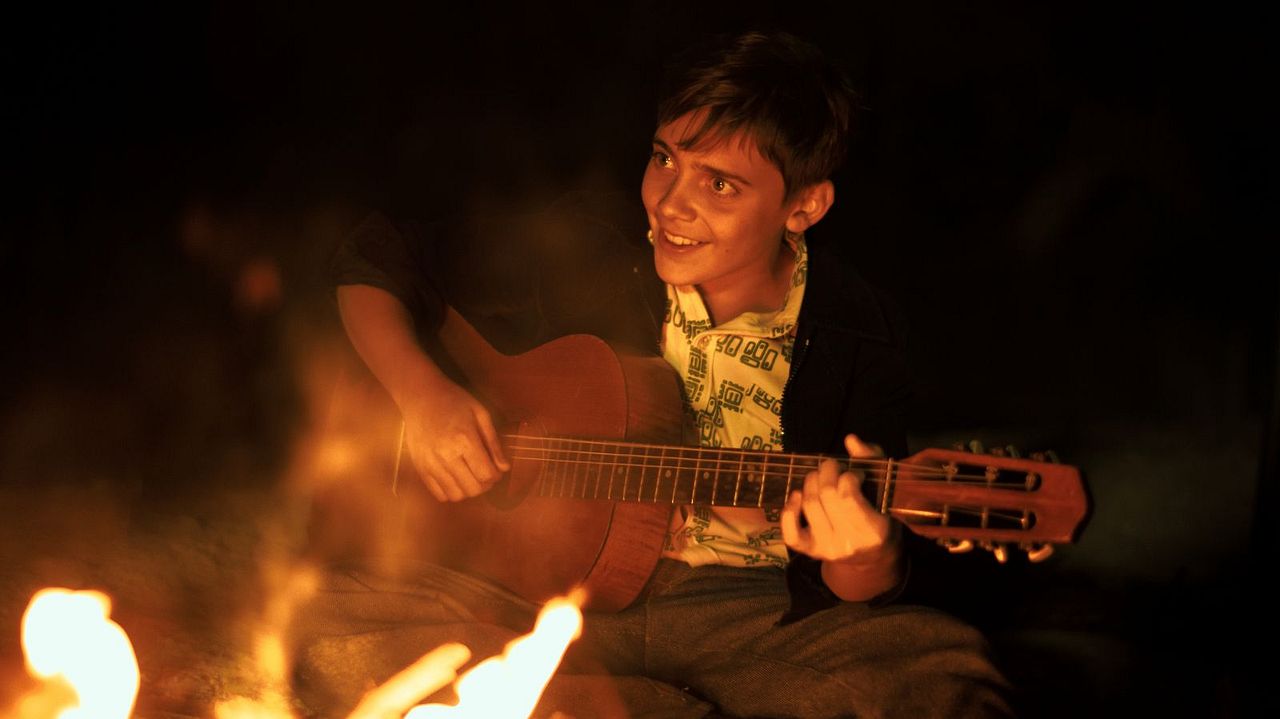 Cada vez menos extraño : Foto