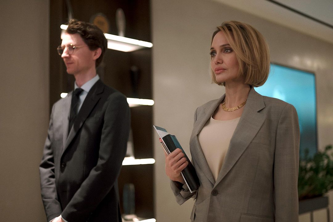 Anxious People : Foto Angelina Jolie