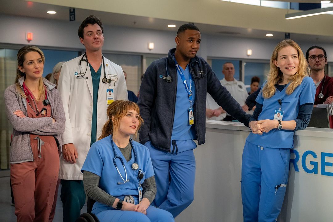 Foto Jessica Rothe, Jessie T. Usher, Willa Fitzgerald