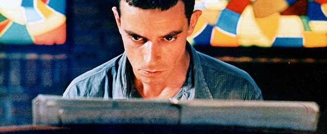 Hombre mirando al sudeste : Foto