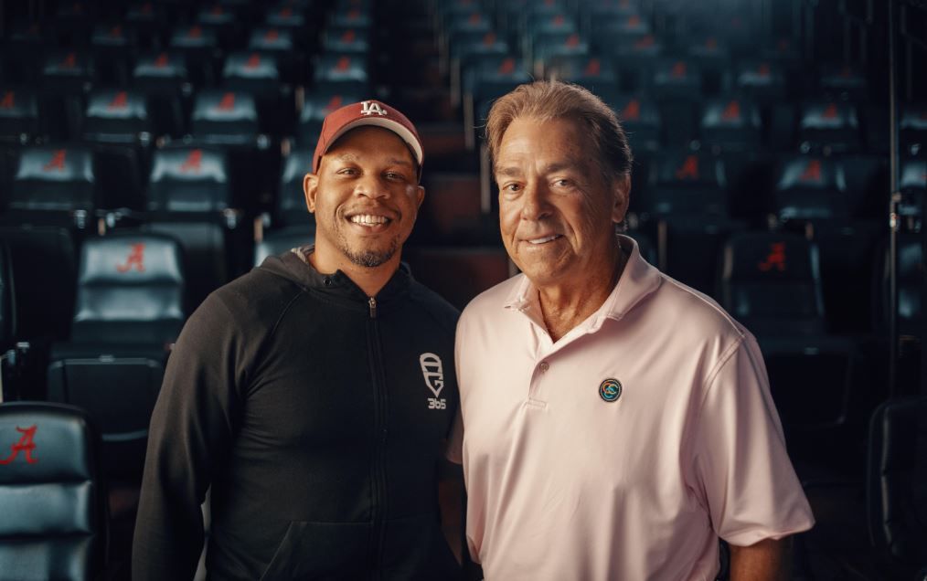 Nothing But A Winner : Foto