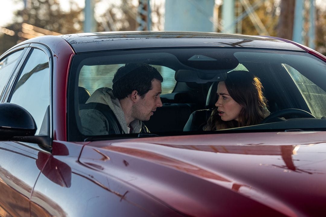 El día de la revelación : Foto Emily Blunt, Josh O'Connor