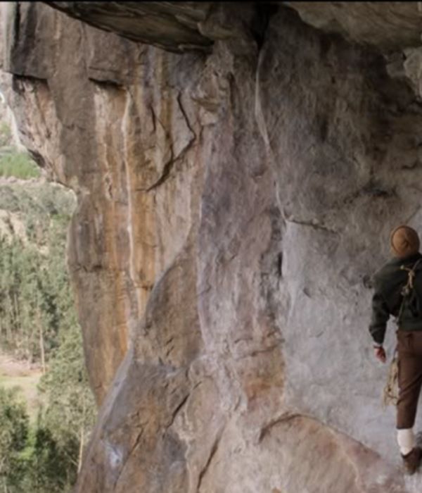 En El Valle De Las Sombras : Foto Gael García Bernal