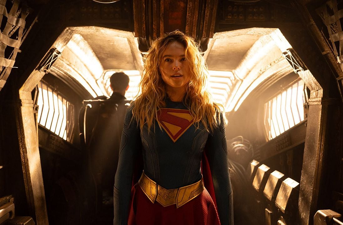 Supergirl : Foto Milly Alcock