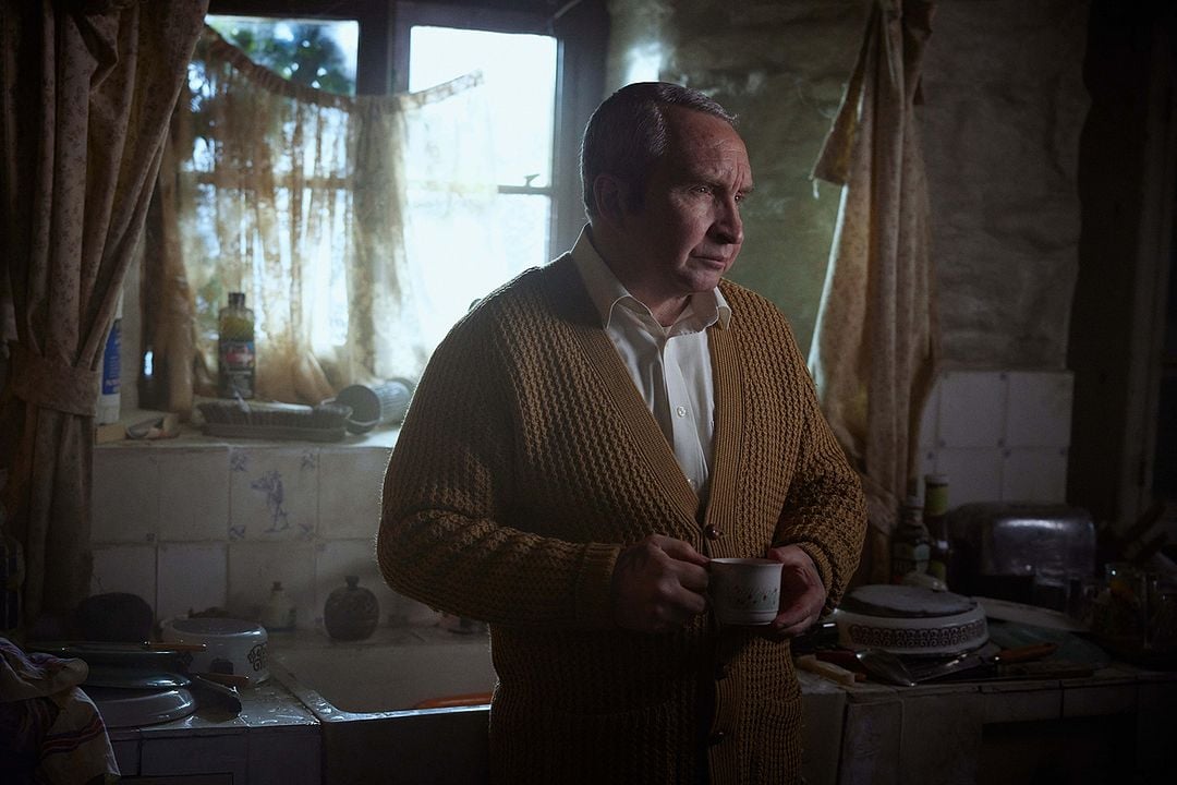 All the Devils Are Here : Foto