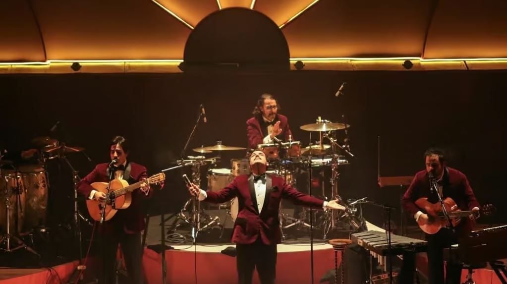 Enjambre - Noches de Salón : Foto Enjambre 