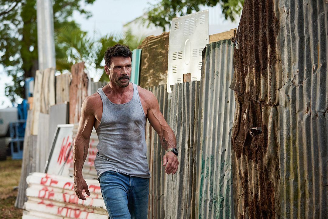 La noche de los hombres lobo : Foto Frank Grillo