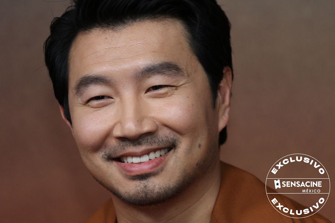 Atlas : Cobertura de revista Simu Liu