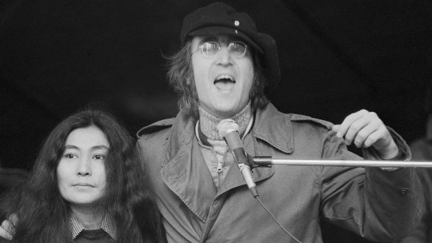 One To One: John & Yoko : Foto John Lennon