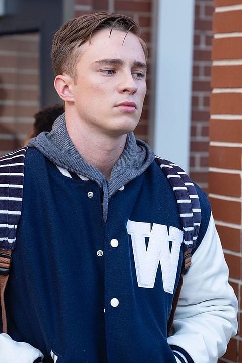 Póster Drew Starkey