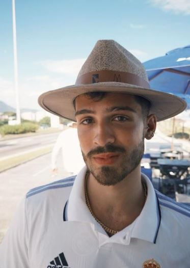 Póster João Guilherme Ávila