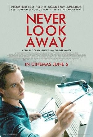 Never look away : Póster