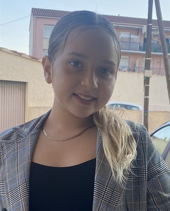 Póster Ashley Romano