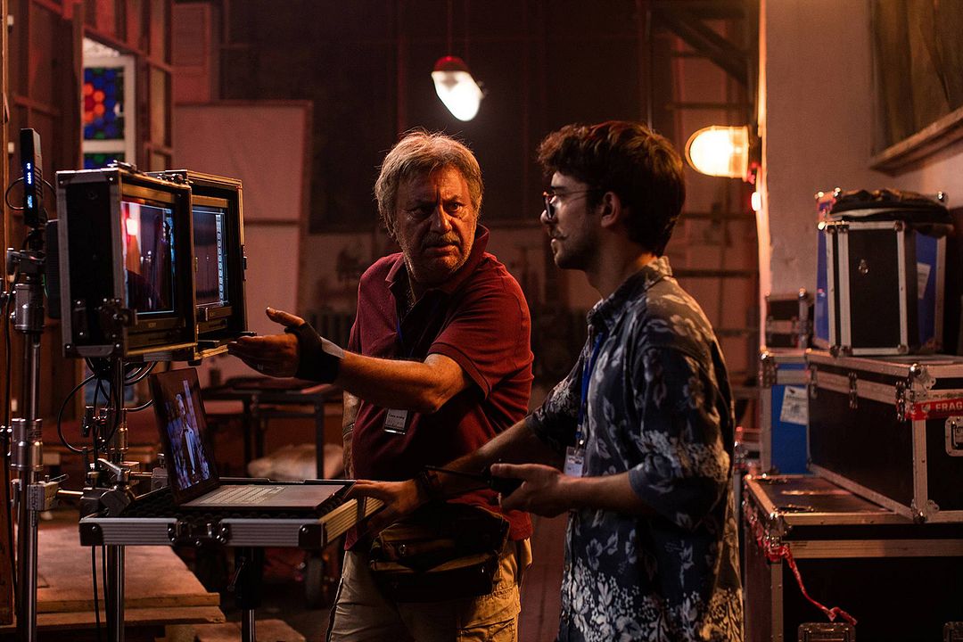 Black Rabbit, White Rabbit : Foto