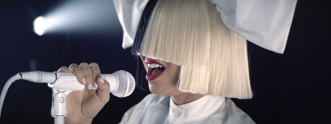 Sia: Nostalgic For The Present : Foto Sia