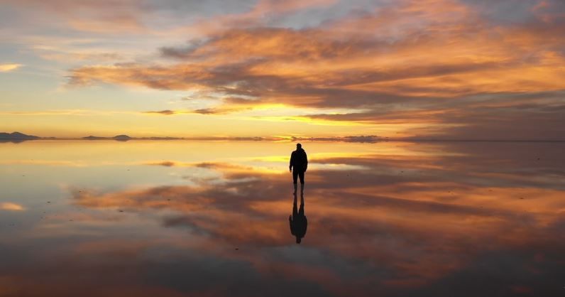 Loving in the Wave of Awakening - Why are we here? : Foto