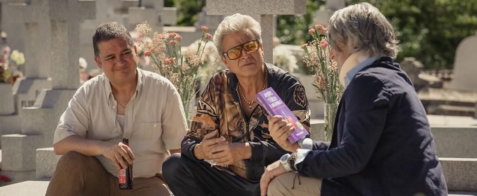 Todos los lados de la cama : Foto