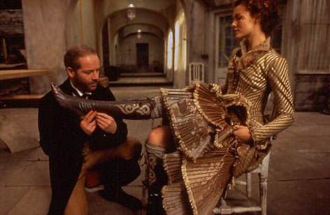 Foto Saffron Burrows, Peter Mullan