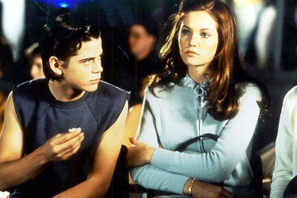 Los marginados : Foto C. Thomas Howell, Diane Lane