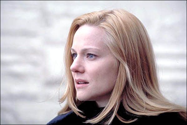 Mensajero de la oscuridad : Foto Laura Linney