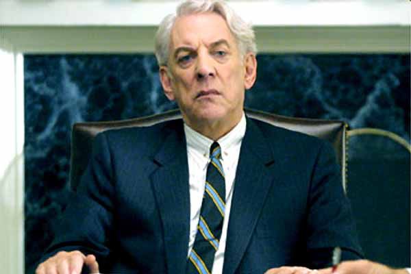 Camino a la Guerra : Foto Donald Sutherland