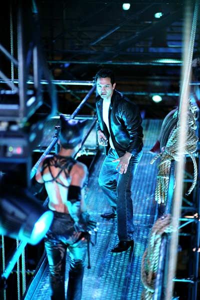 Catwoman : Foto Benjamin Bratt, Halle Berry