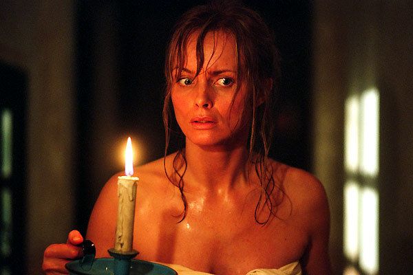 El Exorcista: el comienzo : Foto Renny Harlin, Izabella Scorupco