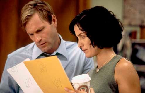 Foto Aaron Eckhart, Carrie-Anne Moss