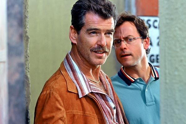 Foto Greg Kinnear, Pierce Brosnan, Richard Shepard