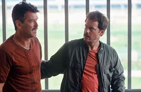 Foto Pierce Brosnan, Greg Kinnear, Richard Shepard