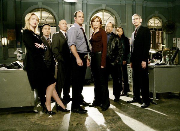 Foto Mariska Hargitay, Tamara Tunie, B.D. Wong, Ice-T, Richard Belzer