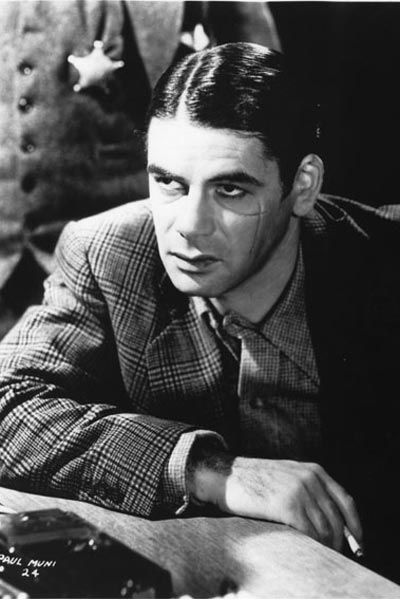 Cara cortada : Foto Howard Hawks