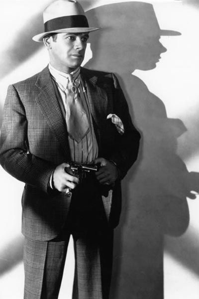 Cara cortada : Foto Howard Hawks