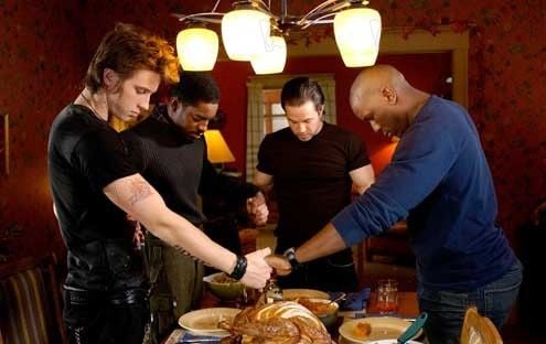 Cuatro hermanos : Foto André Benjamin, John Singleton, Mark Wahlberg, Tyrese Gibson, Garrett Hedlund