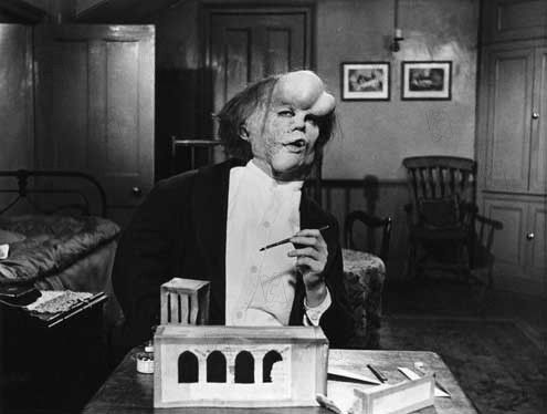 El hombre elefante : Foto John Hurt, David Lynch