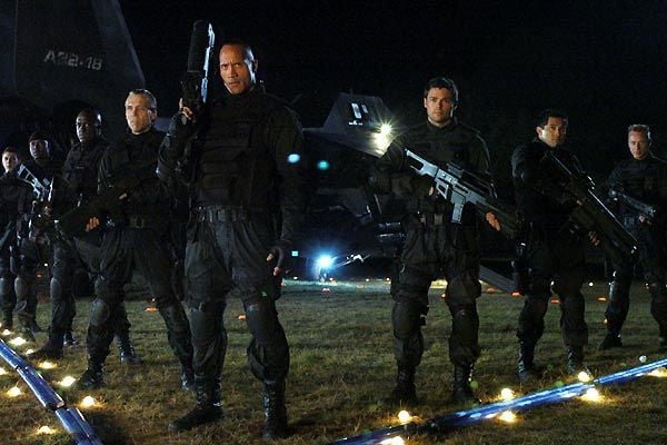 Doom: La puerta al infierno : Foto Andrzej Bartkowiak, Dwayne Johnson