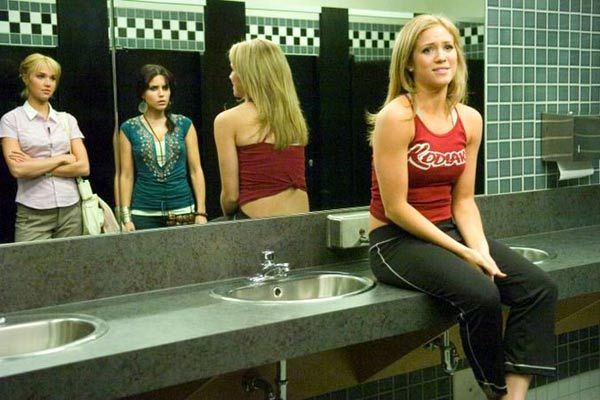 Todas contra John : Foto Arielle Kebbel, Betty Thomas, Brittany Snow