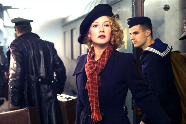 El libro negro : Foto Carice van Houten