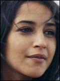 Póster Leïla Bekhti