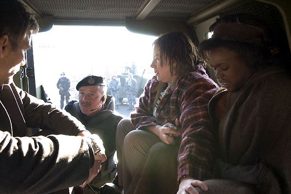 Niños del hombre : Foto Pam Ferris, Clive Owen