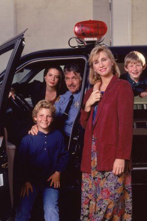 Foto Tom Skerritt, Holly Marie Combs