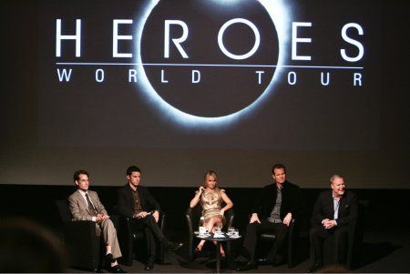 Foto Adrian Pasdar, Hayden Panettiere, Milo Ventimiglia